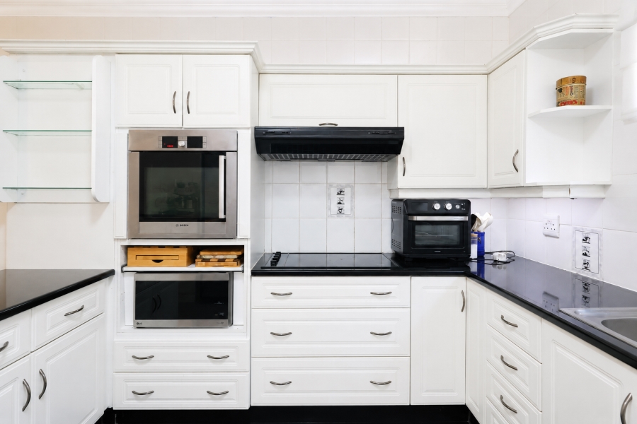 3 Bedroom Property for Sale in Waves Edge Western Cape